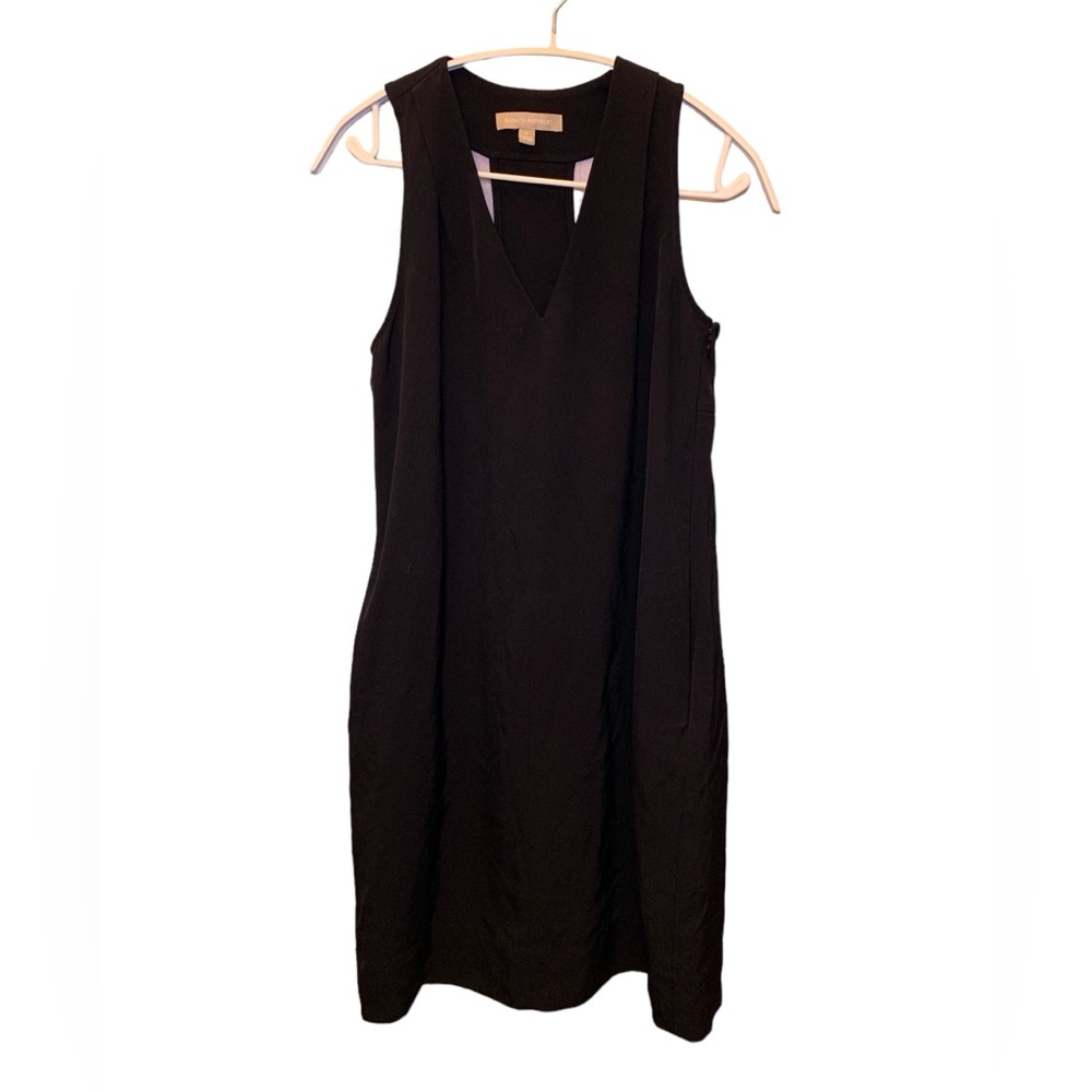 Banana Republic Black T-back Shift Dress Sz 2 Womens Pockets Little Black Dress